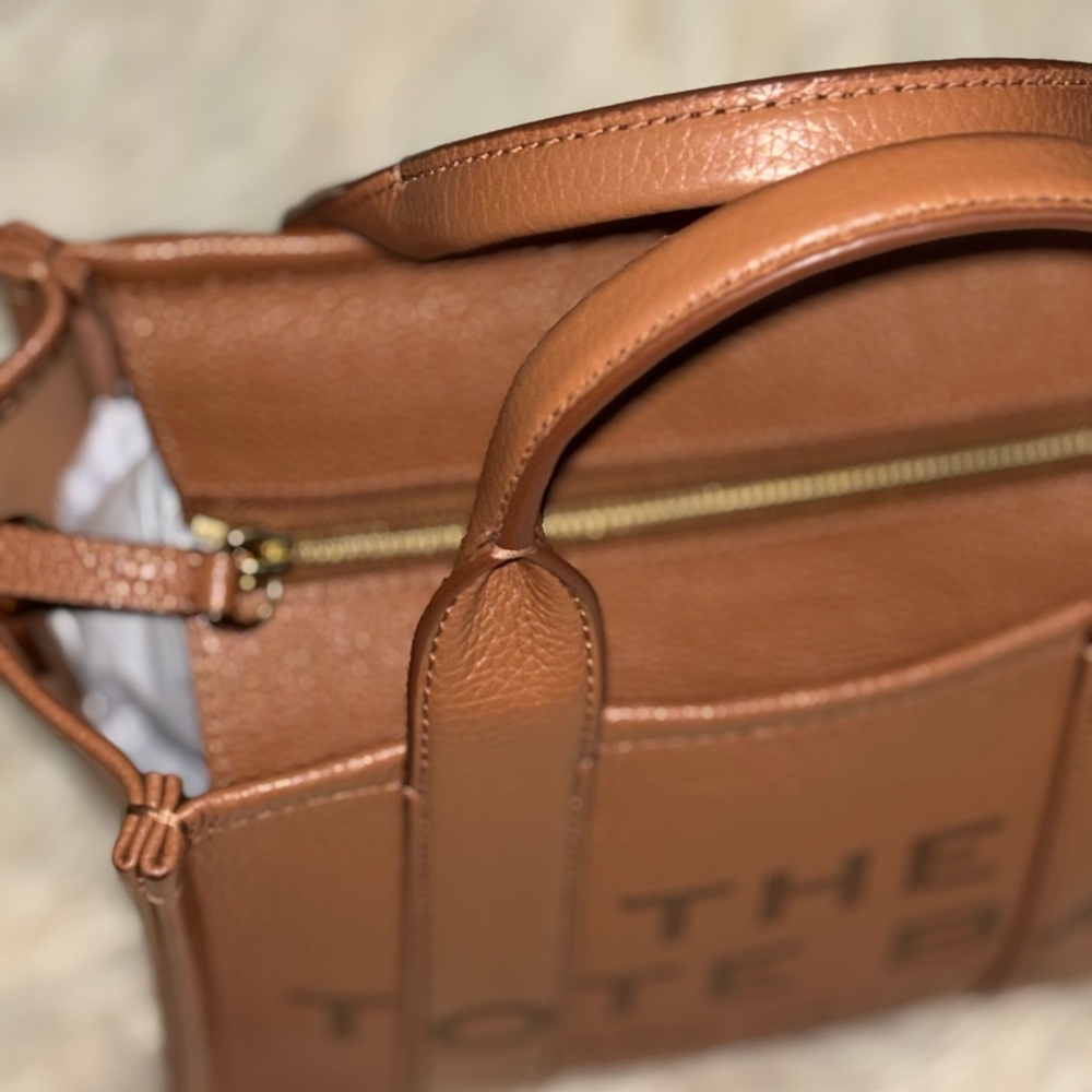 Marc Jacobs Tote Bag - Picture 3 of 7